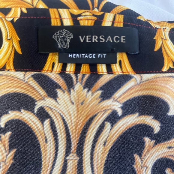 Versace Heritage Fit Baroque Print Shirt - Size 44 - Authentic Luxury - Picture 3 of 5